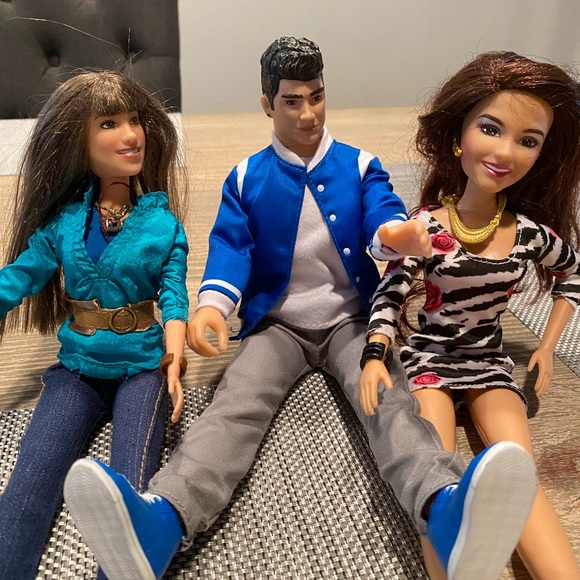 All kind of dolls some from 2008 - Picture 6 of 6